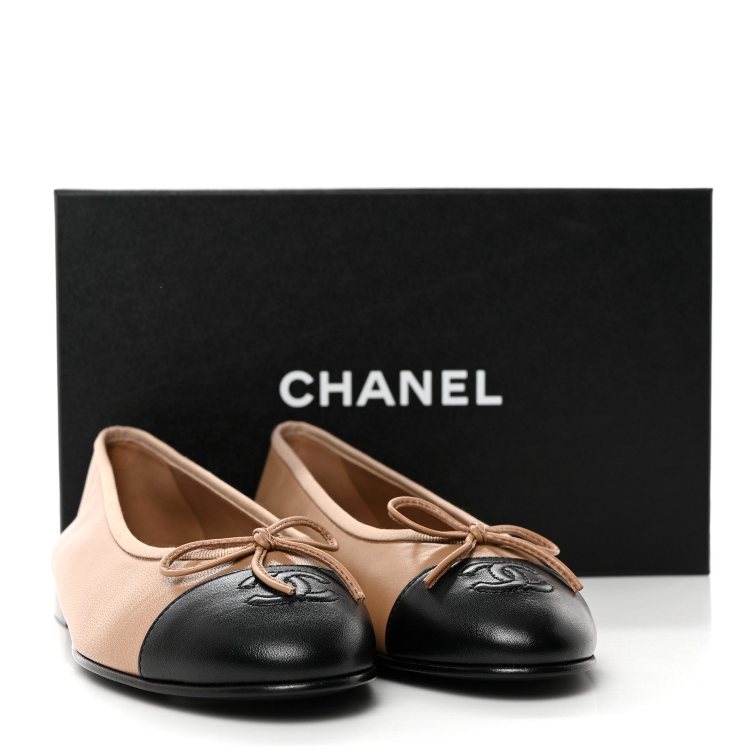 Chanel Lambskin Cap Toe CC Ballerina Flats 37.5 Dark Beige Black 10 of 10