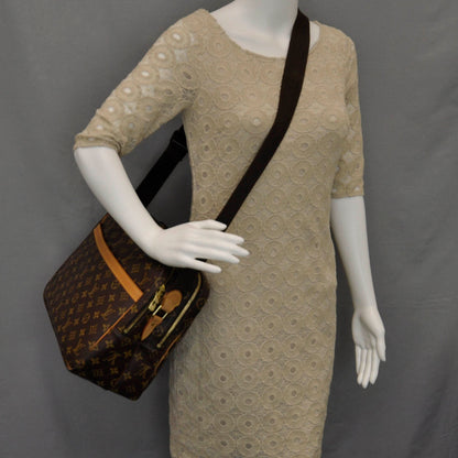 Louis Vuitton Monogram Reporter GM 2 of 7