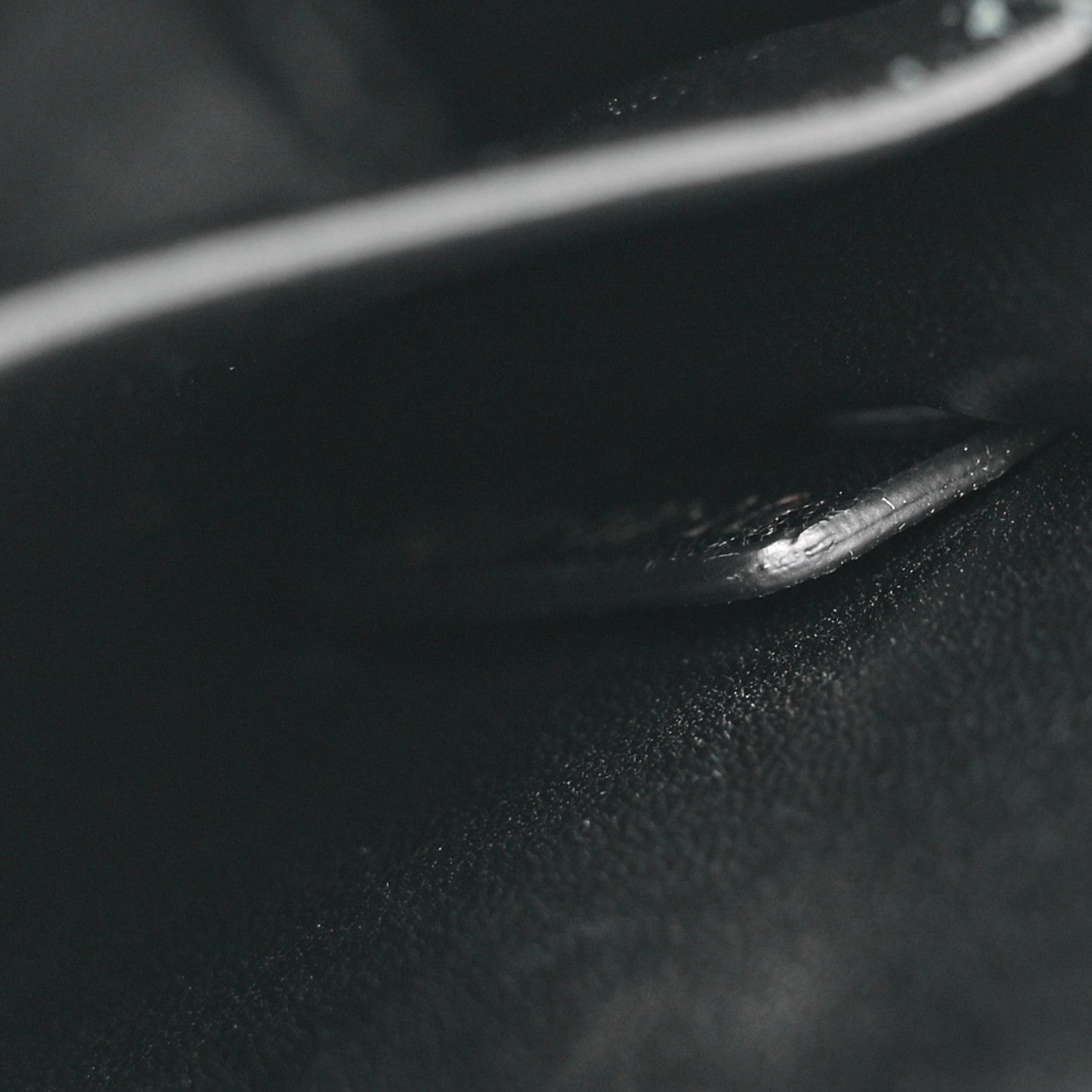 Christian Dior Crackled Lambskin 30 Montaigne Box Bag Black 7 of 14