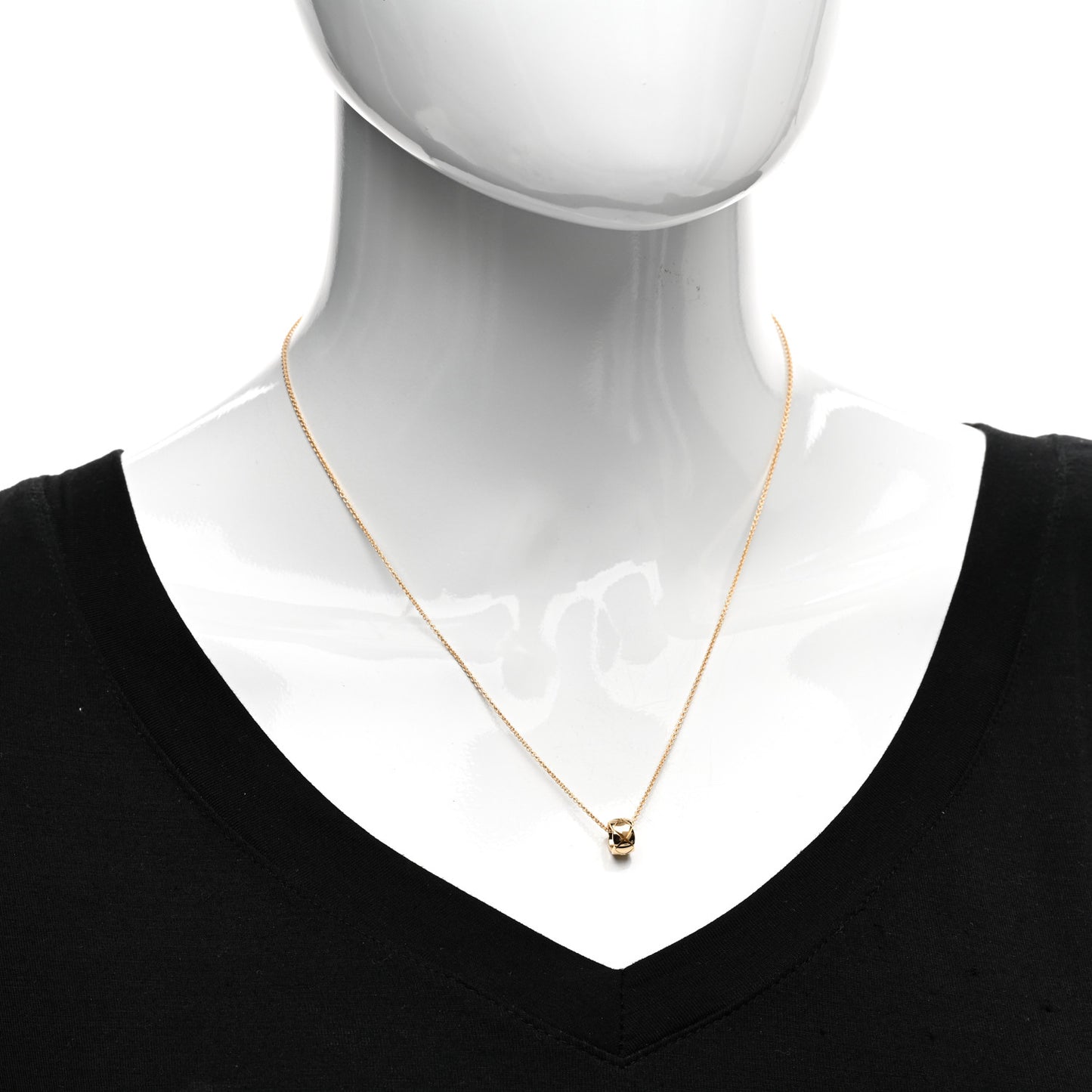 18K Yellow Gold Coco Crush Round Pendant Necklace