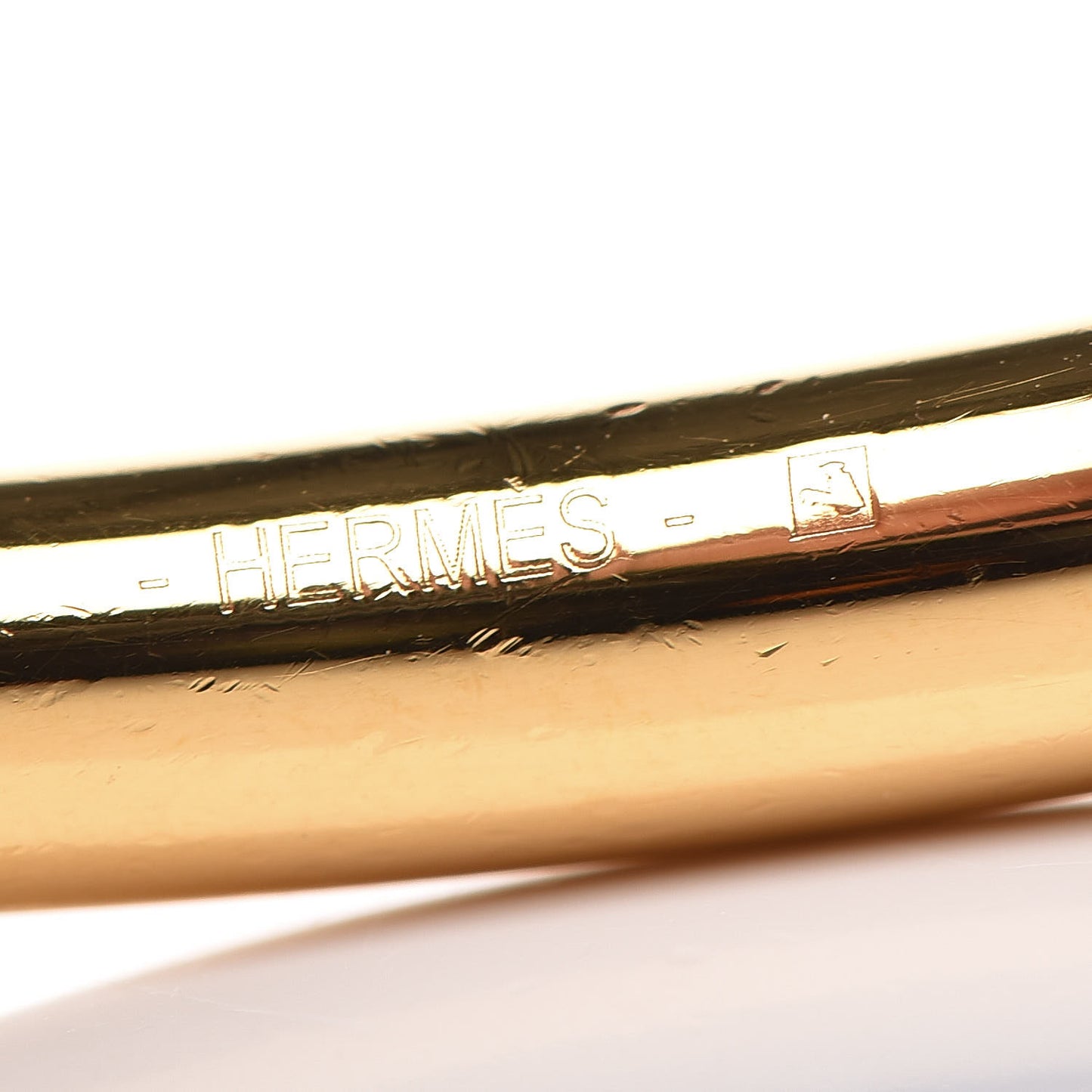 Calfskin Loop 1 Bracelet M Gold Black