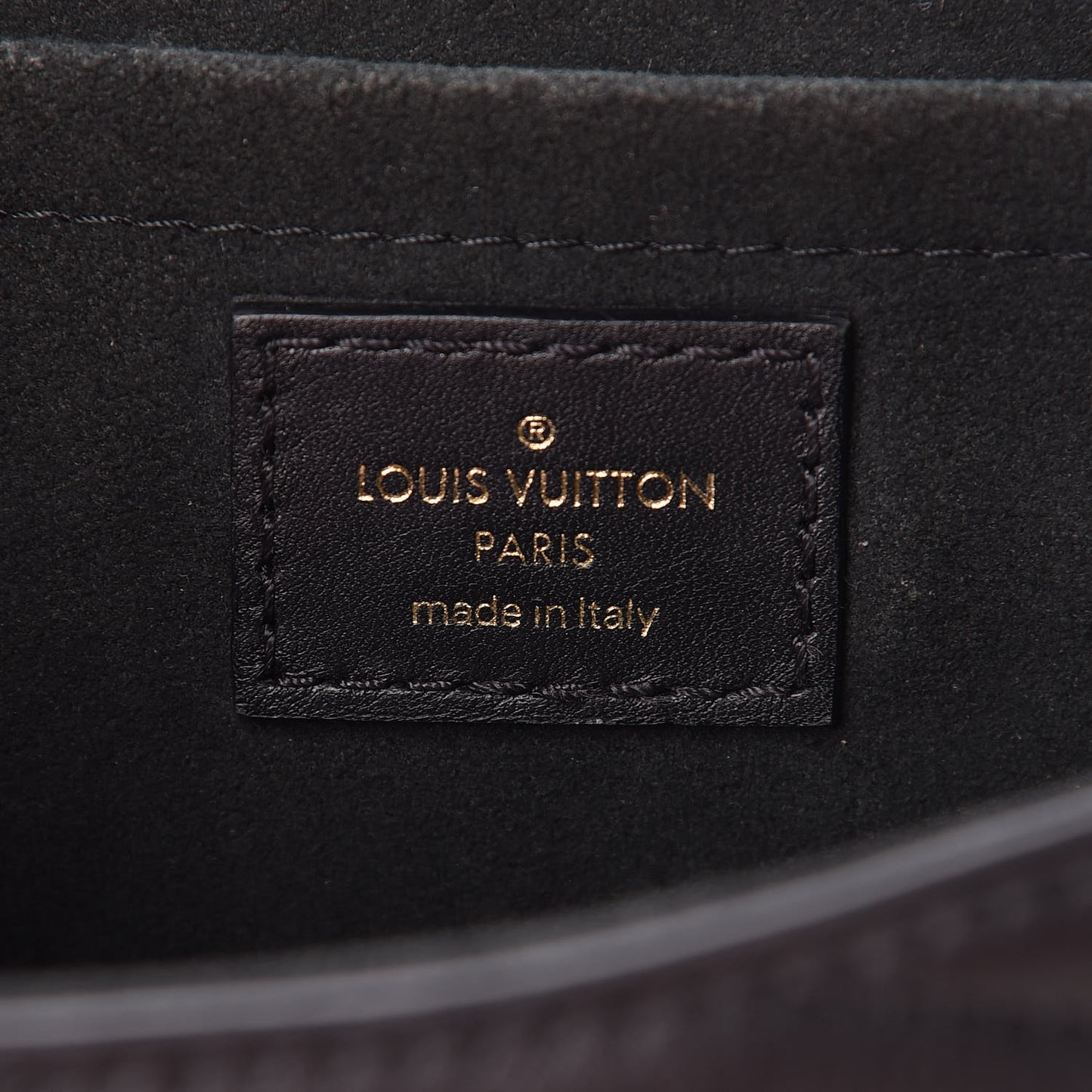 Calfskin New Wave Chain MM Black