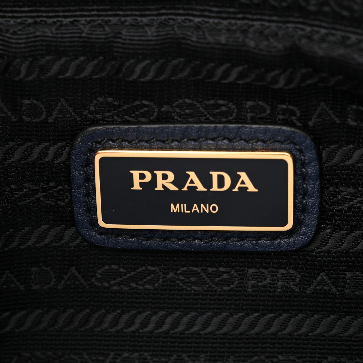 Vitello Phenix Double Zip Crossbody Bag Baltico