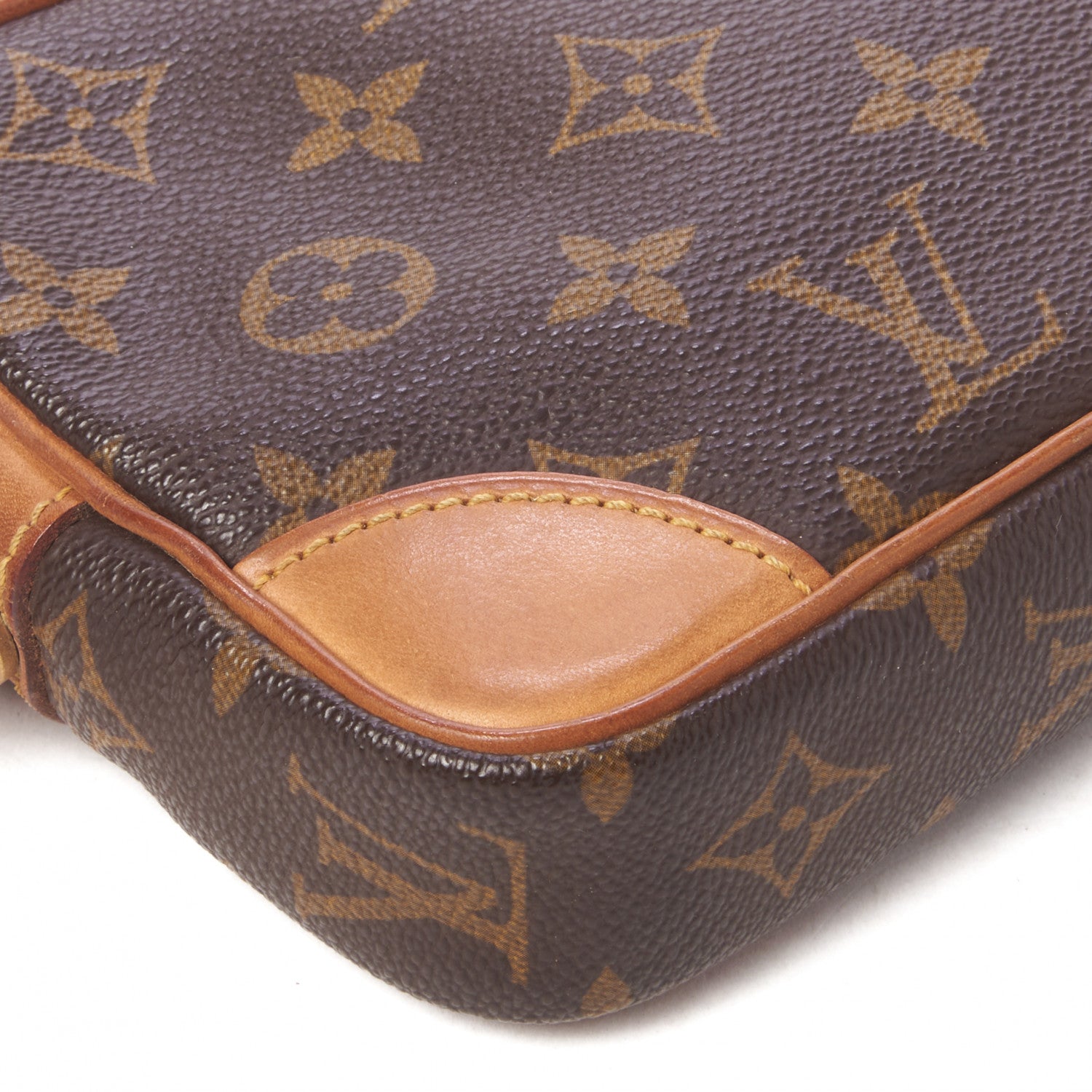 Louis Vuitton Monogram Pochette Marly Dragonne 22 7 of 7