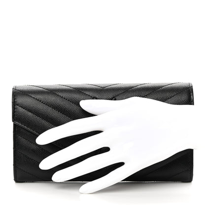 Saint Laurent Grain De Poudre Matelasse Chevron Monogram Flap Wallet Black 2 of 8