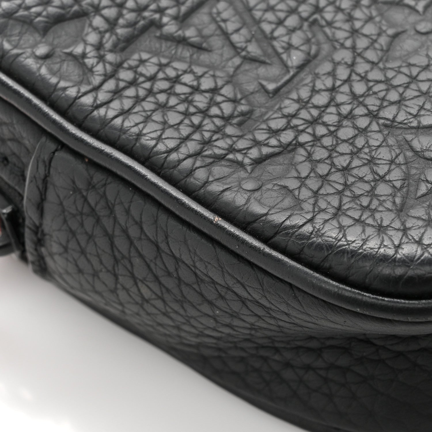 Louis Vuitton Taurillon Monogram Uniformes Solar Ray Soft Pochette Volga Belt Bag Black 10 of 12