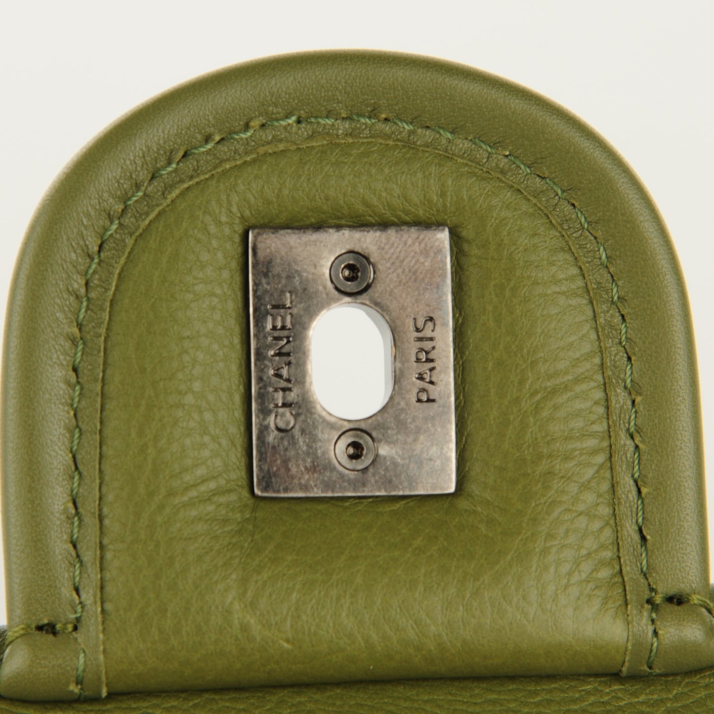 Calfskin Quilted Medium Casual Riviera Flap Green