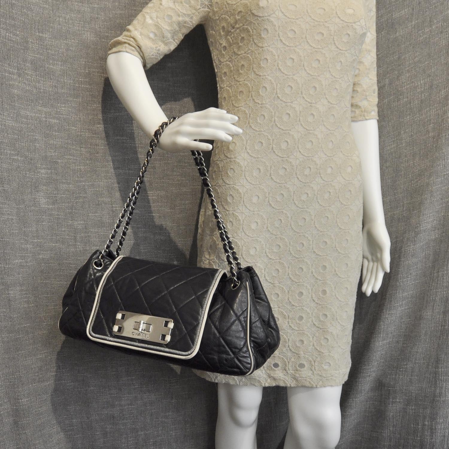 Chanel Lambskin Quilted East West Accordion Flap Black 2 of 9