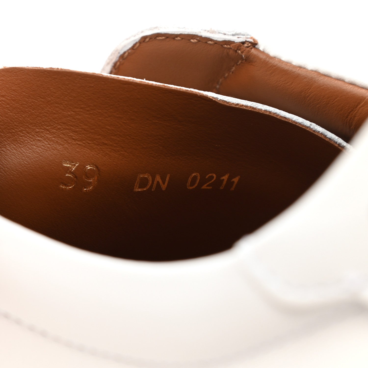 Givenchy Calfskin Band Logo Womens Urban Street Sneakers 39 White Black 8 of 9