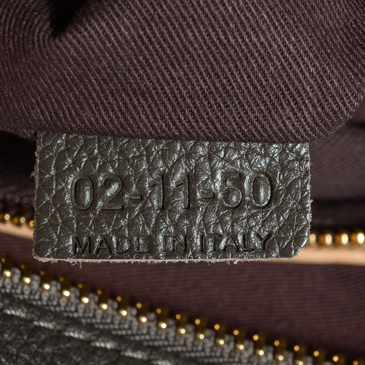 Calfskin Large Paraty Rock