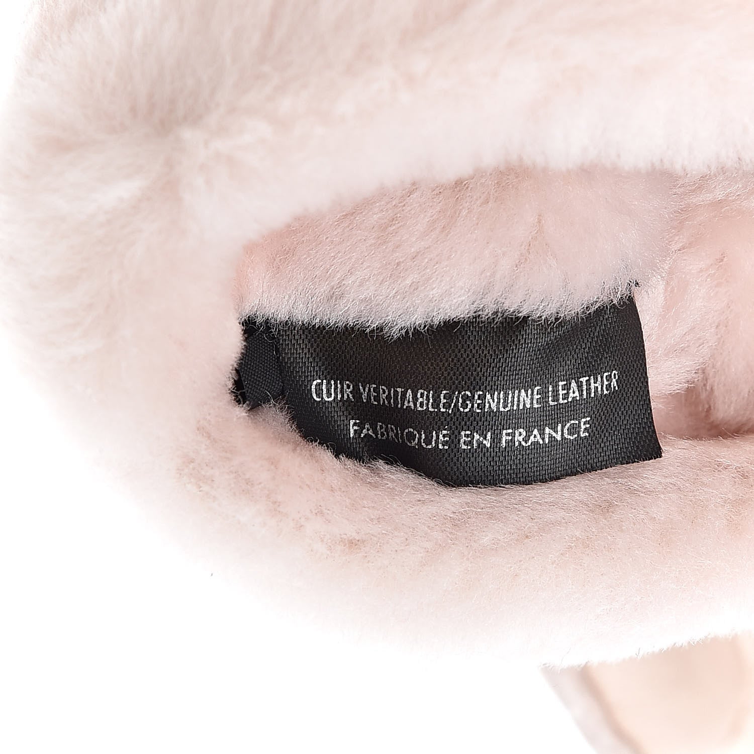 Chanel Shearling Quilted CC Gloves 7.5 Light Pink 4 of 13