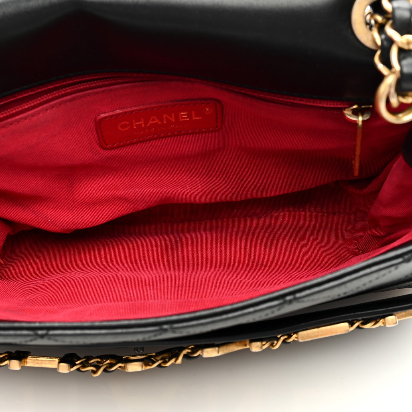Calfskin Quilted Enchained Flap Black