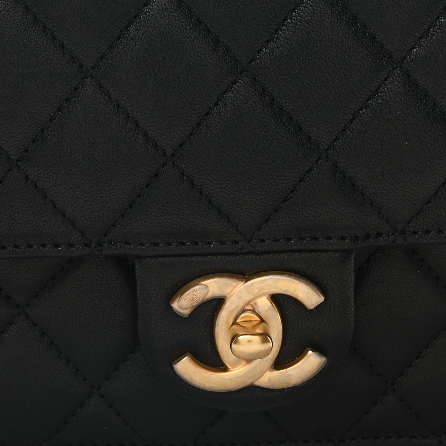 Goatskin Quilted Small Chic Pearls Flap Black