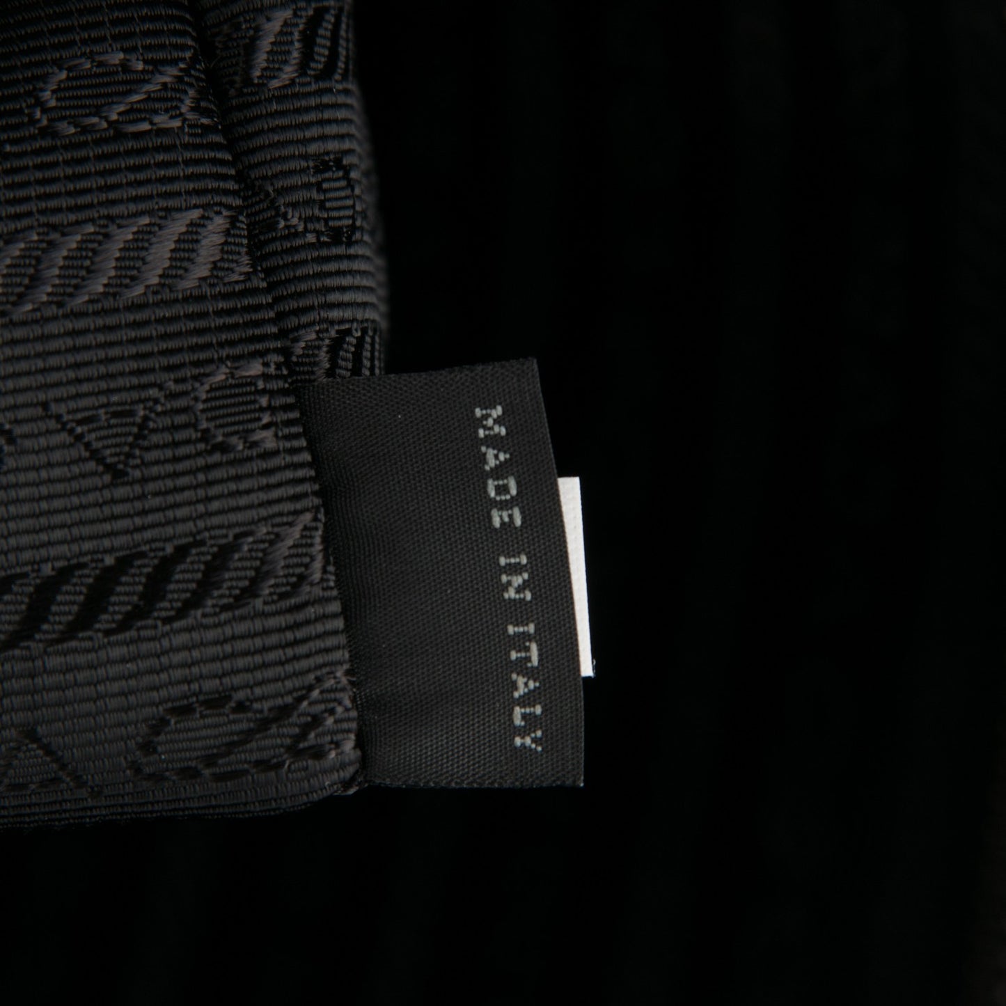 Tessuto Saffiano Trolley Luggage Nero Black