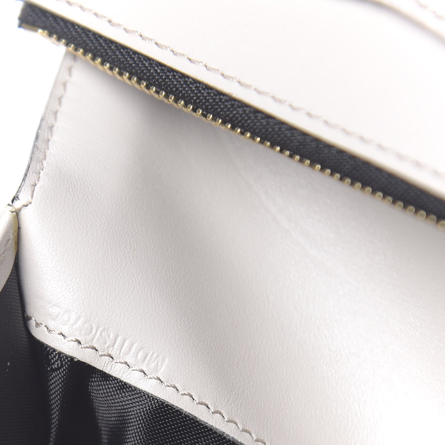 Burberry Signature Grain Calfskin Compact Wallet Stone White 8 of 9