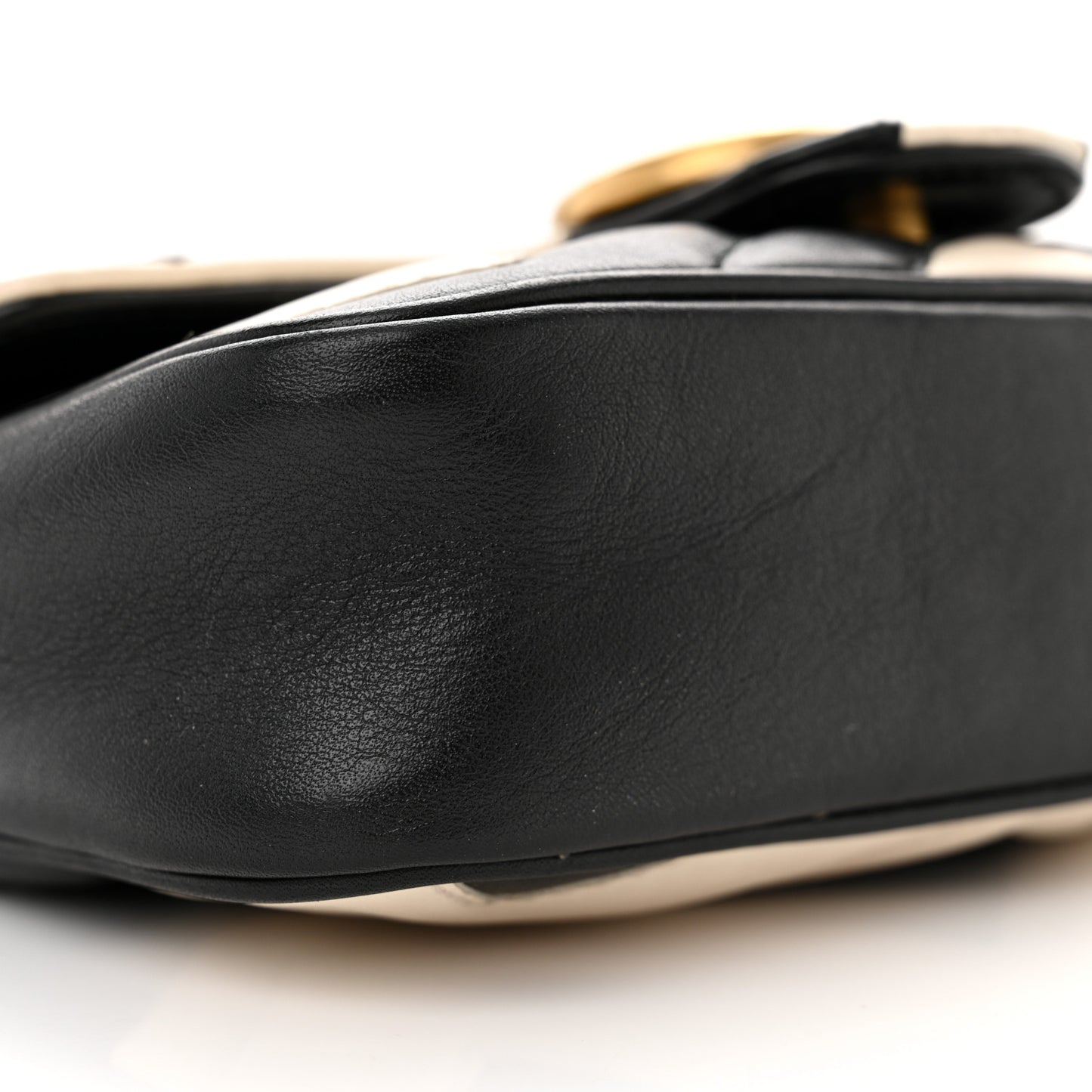 Calfskin Matelasse Super Mini GG Marmont Shoulder Bag Black White