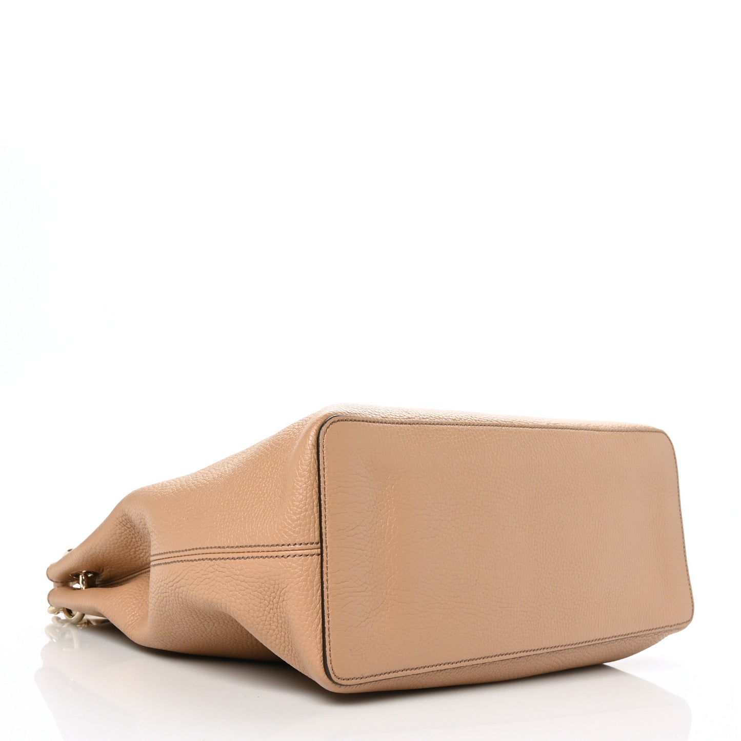 Pebbled Calfskin Large Soho Hobo Camelia