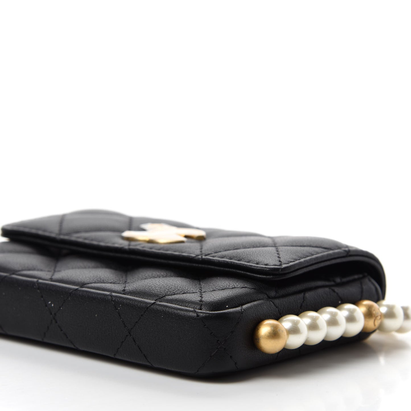 Calfskin Quilted About Pearls Card Holder Flap With Chain Black