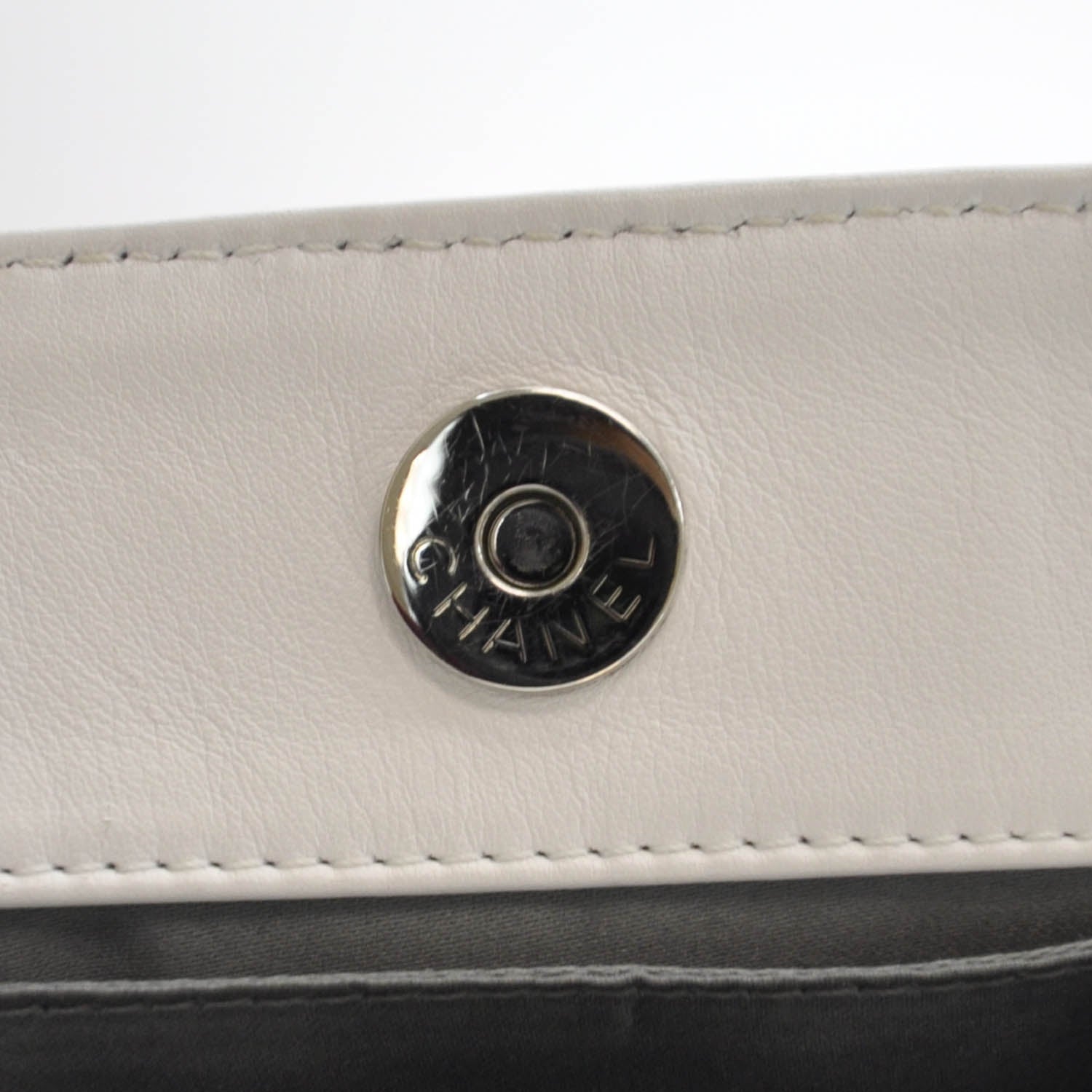 Chanel Leather Modern Chain Flap White 7 of 8