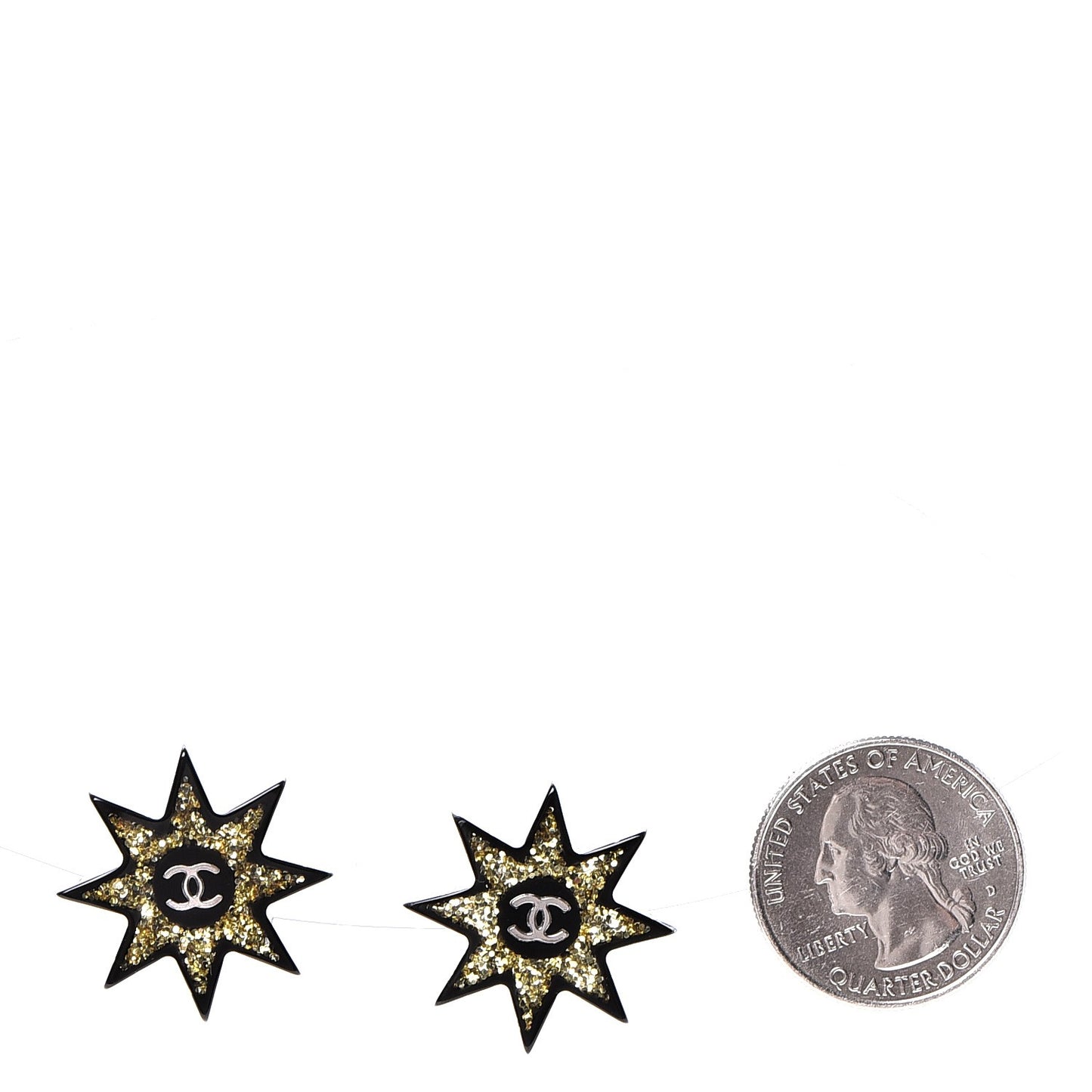 Resin Metal CC Star Earrings Black Gold