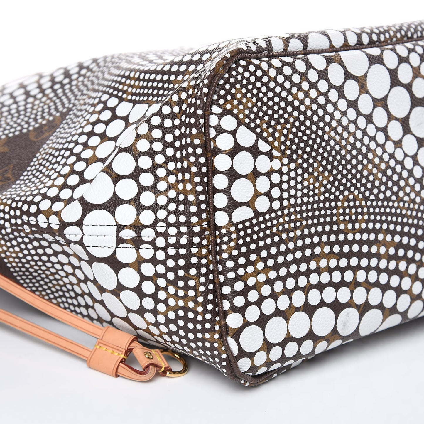 Monogram Kusama Waves Neverfull MM White