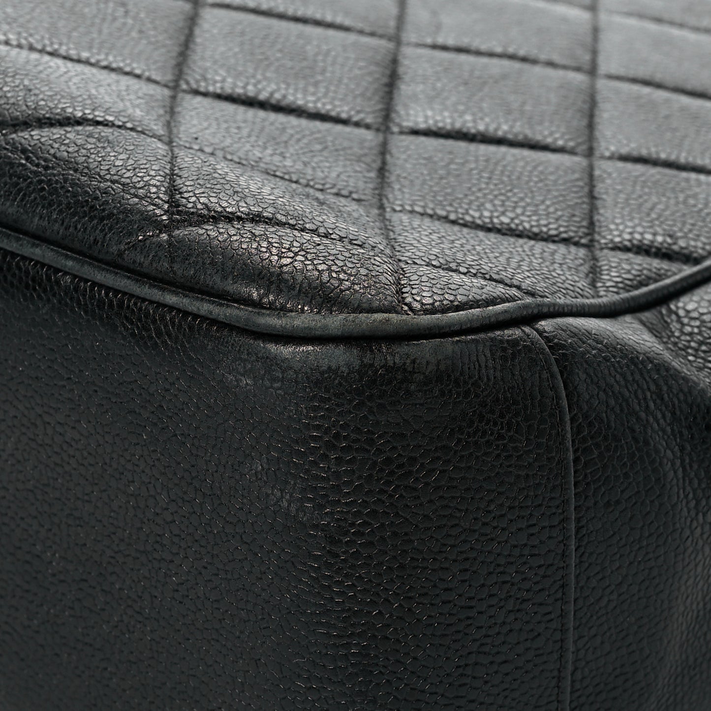 Caviar Quilted Sun Medallion Shoulder Bag Black
