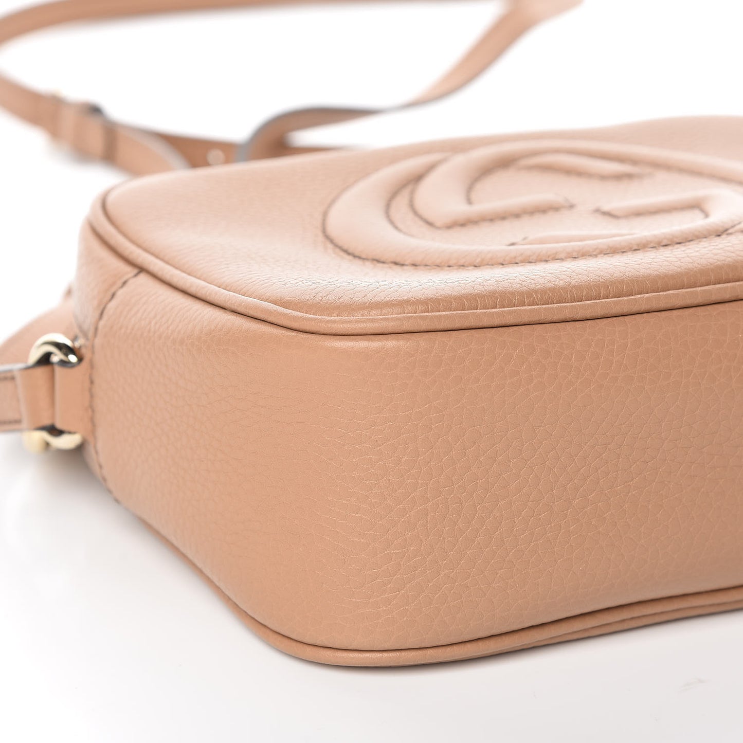 Pebbled Calfskin Small Soho Disco Bag Camelia