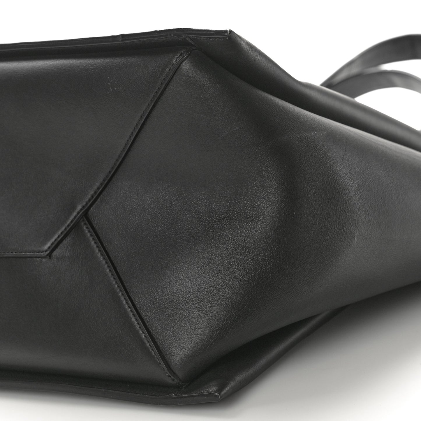 Supple Natural Calfskin Vertical Tri-Fold Bag Black