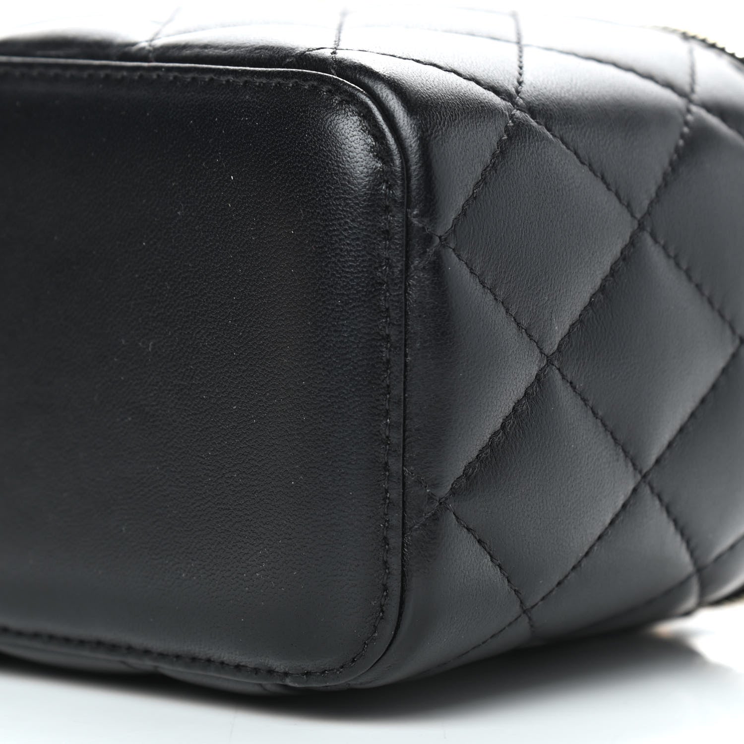 Chanel Lambskin Quilted Pearl Crush Small Vanity Case With Chain Black 9 of 9