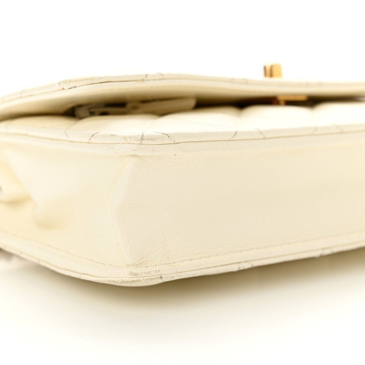 Lambskin Quilted CC Pearl Crush Wallet on Chain WOC White