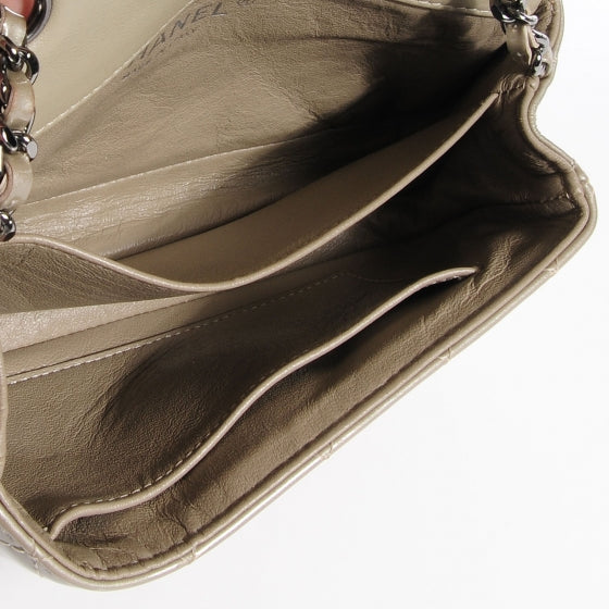 Patent Quilted Extra Mini Flap Grey
