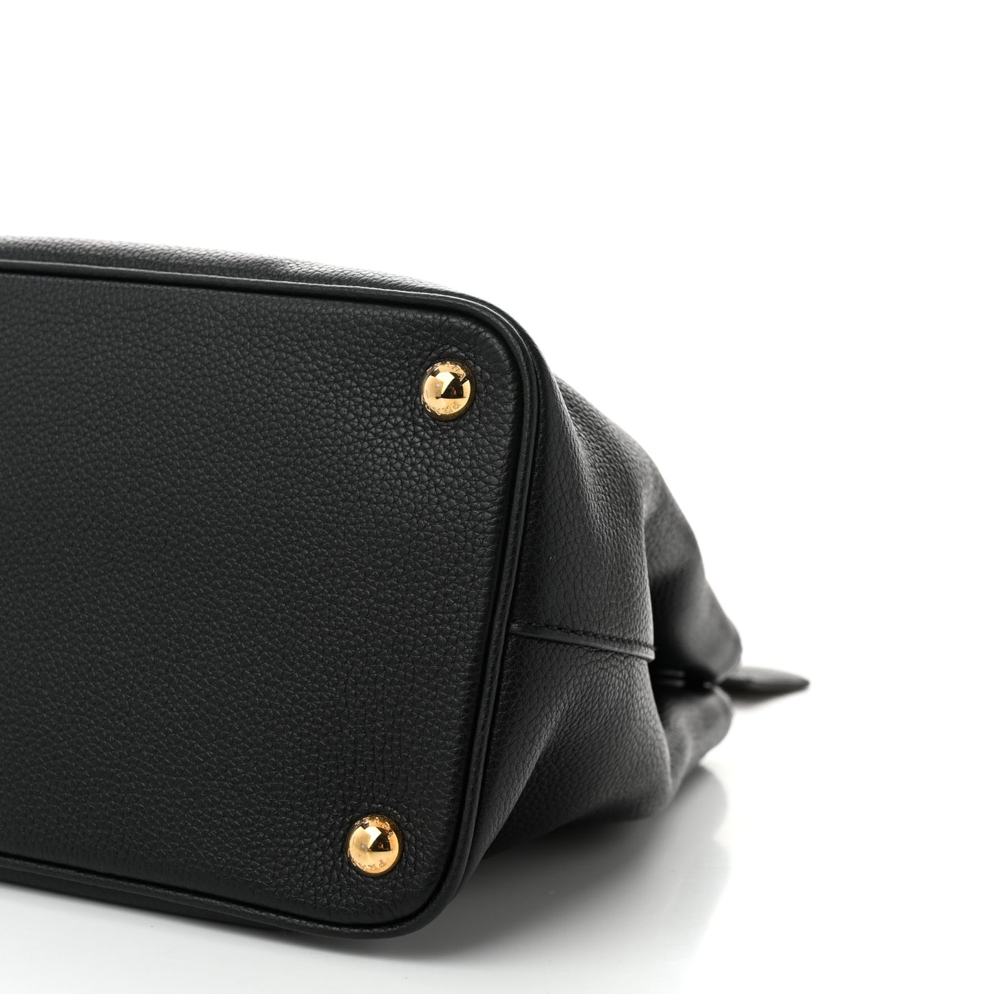 Vitello Phenix Shoulder Bag Black