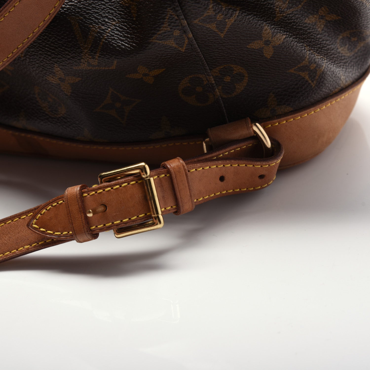 Louis Vuitton Monogram Montsouris MM Backpack 27 of 28