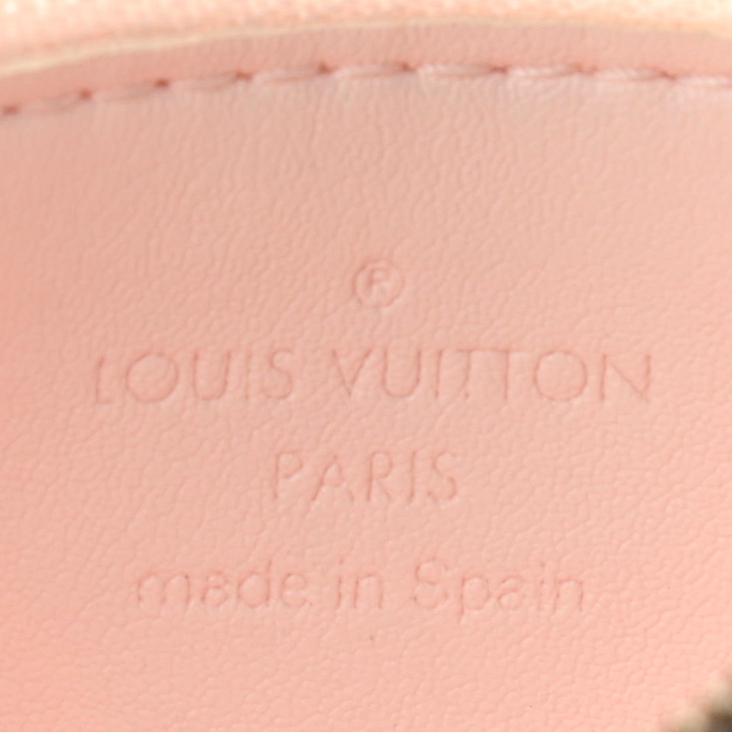 Louis Vuitton Vernis Key Pochette Marshmallow 6 of 6