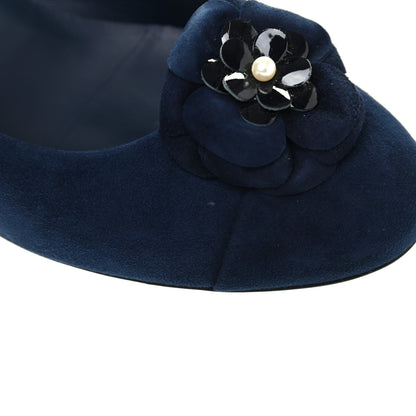 Chanel Kid Suede Pearl Camellia Cap Toe Pumps 38 Navy 10 of 12