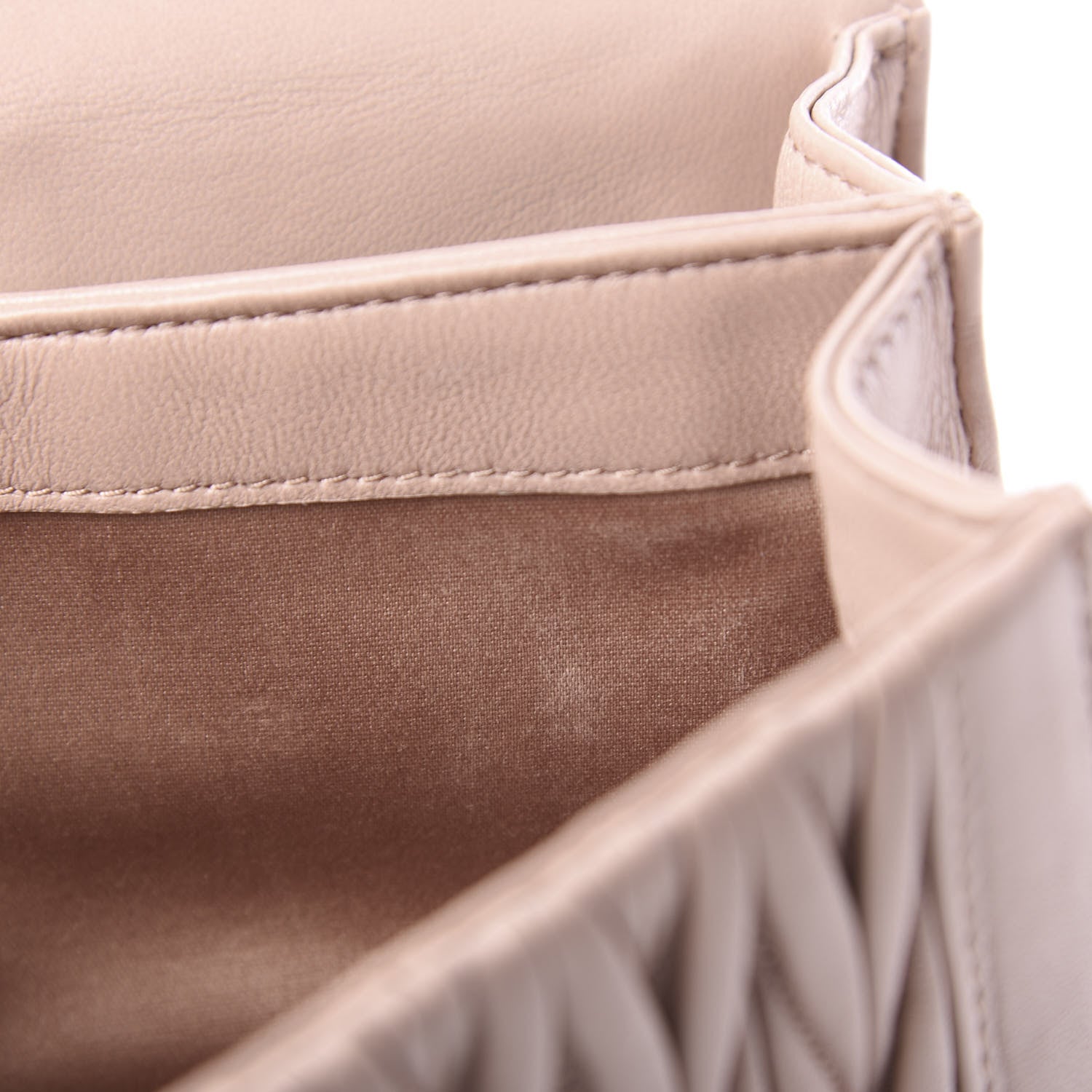 Miu Miu Lambskin Confidential Matelasse Chain Shoulder Bag Cipria 11 of 15