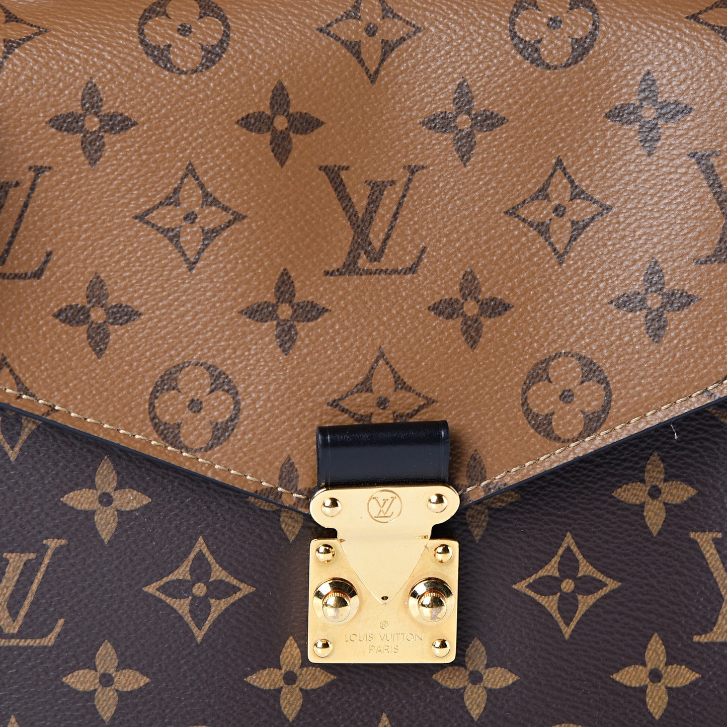 Reverse Monogram Pochette Metis