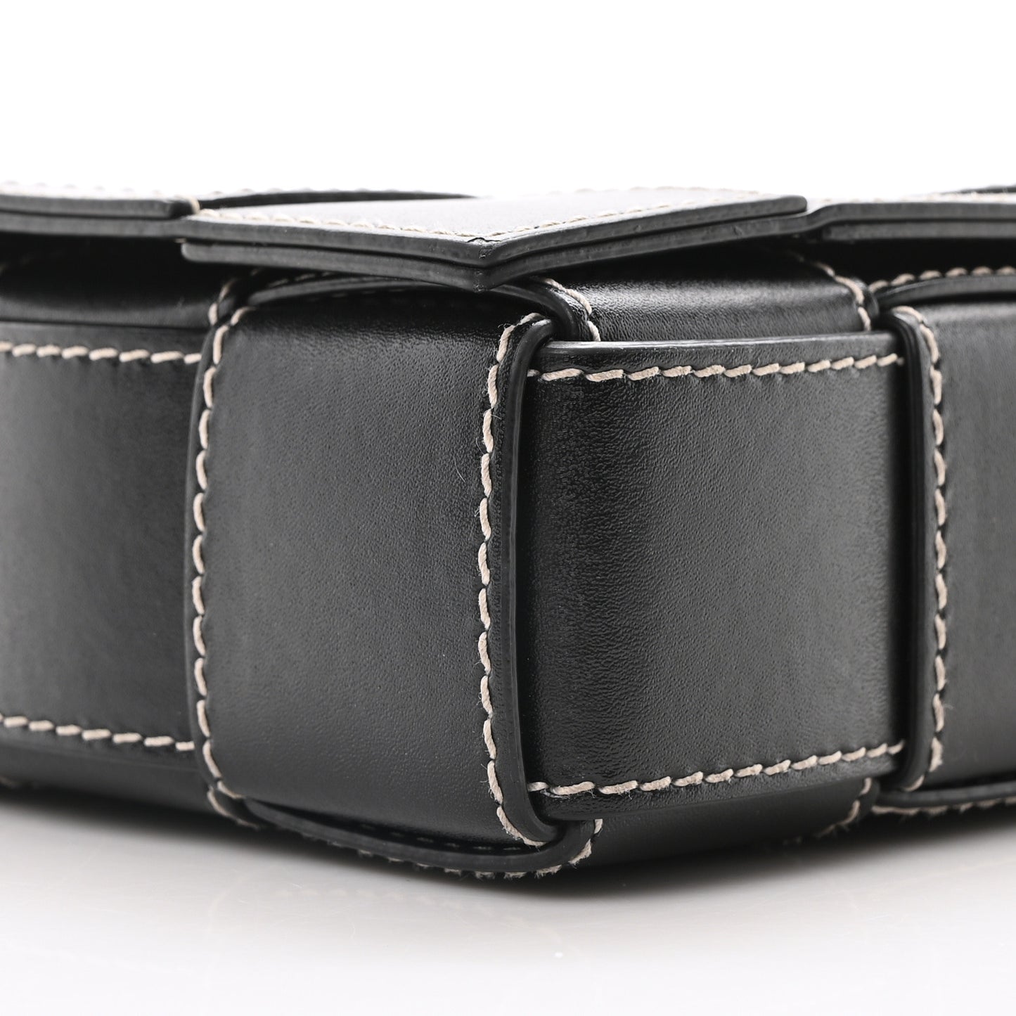 Calfskin Maxi Intrecciato Edge Stitch Cassette Crossbody Bag Black