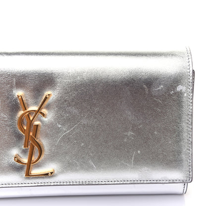 Saint Laurent Metallic Calfskin Classic Monogram Cassandre Clutch Argento 14 of 16