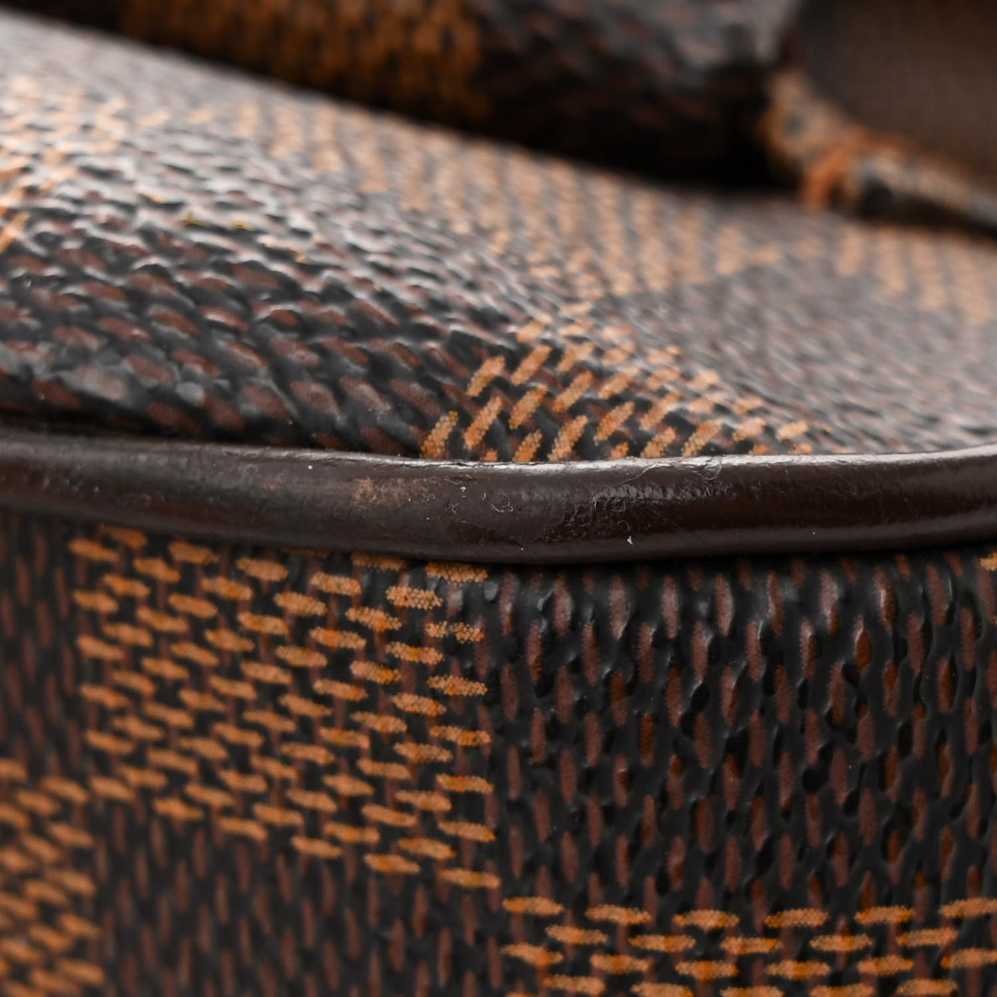 Damier Ebene Uzes