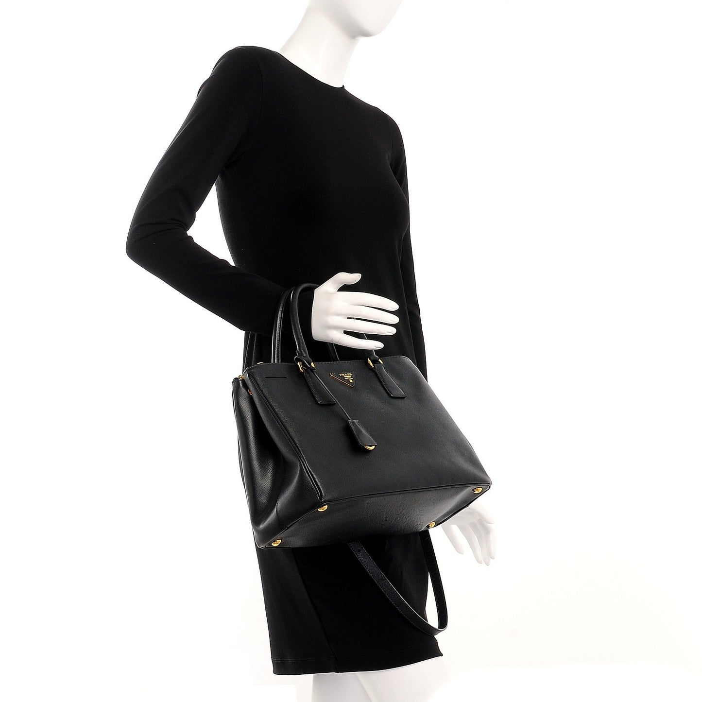 Saffiano Medium Galleria Double Zip Tote Black