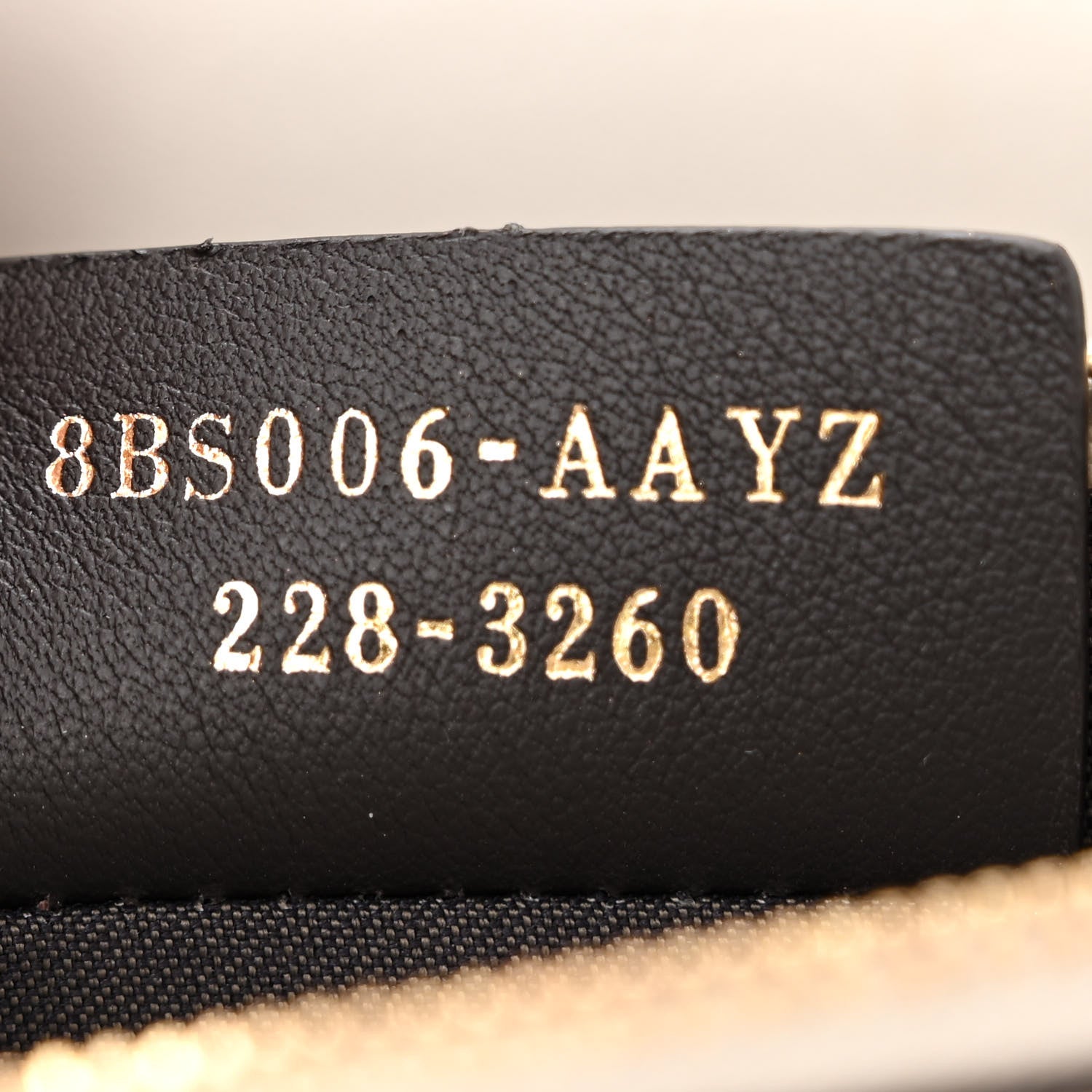 Fendi Vitello King Tamponato Logo Embossed Medium Wallet On Chain Ghianda 7 of 10