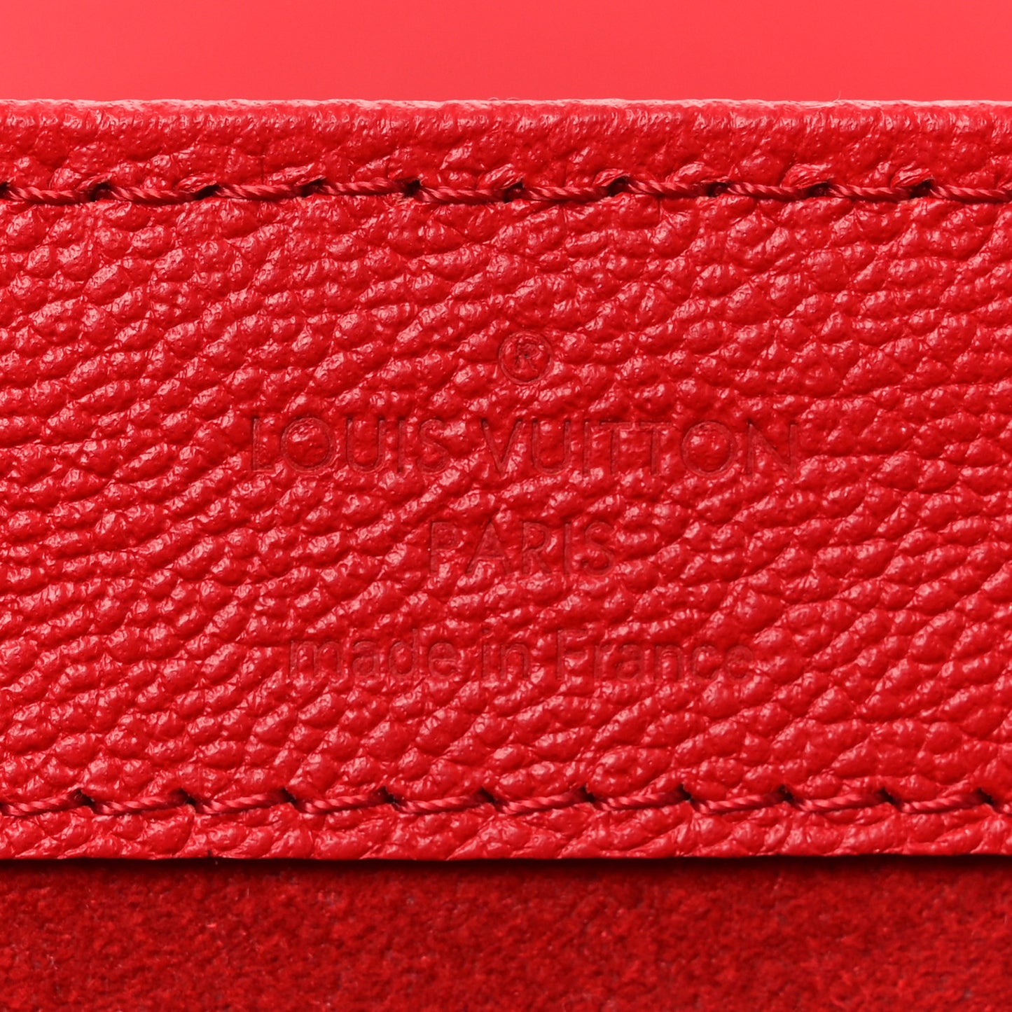 Cuir Plume Ecume Very One Handle Rubis