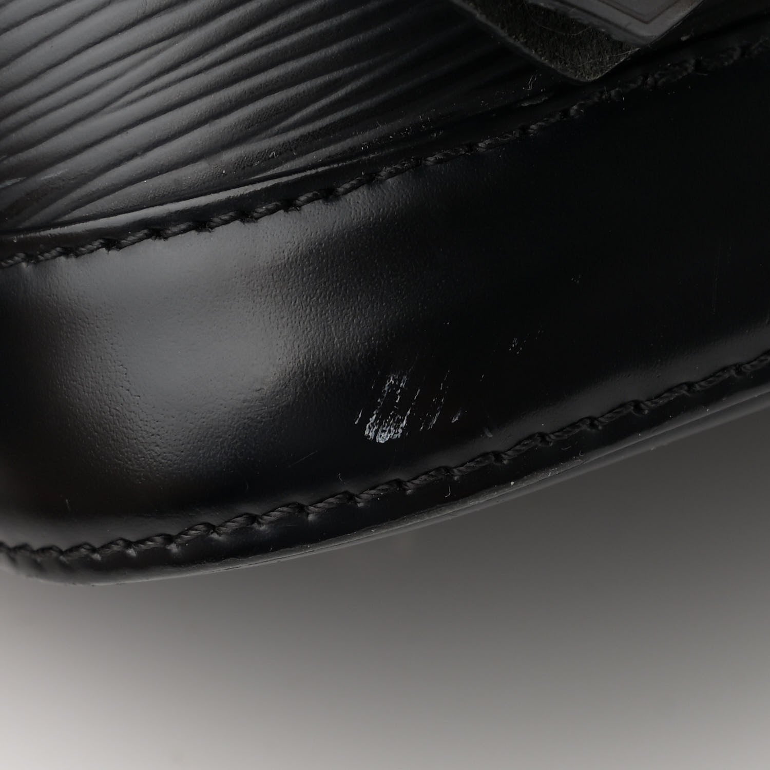 Louis Vuitton Epi Alma BB Black 10 of 11