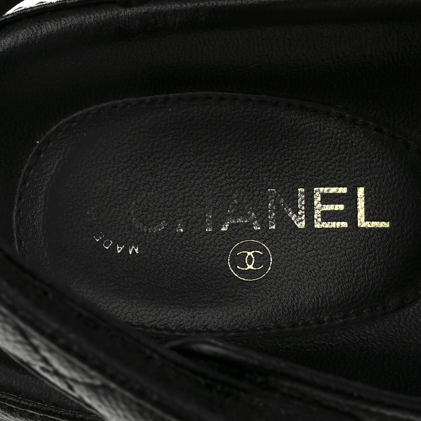Grained Calfskin Velcro Dad Sandals 40 Black