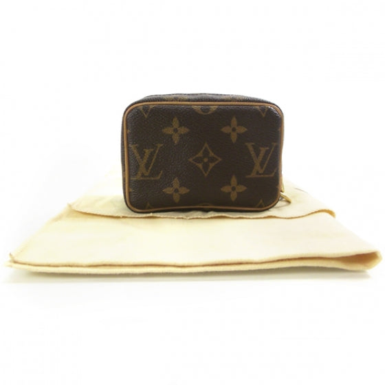 Louis Vuitton Monogram Wapity Case 2 of 8
