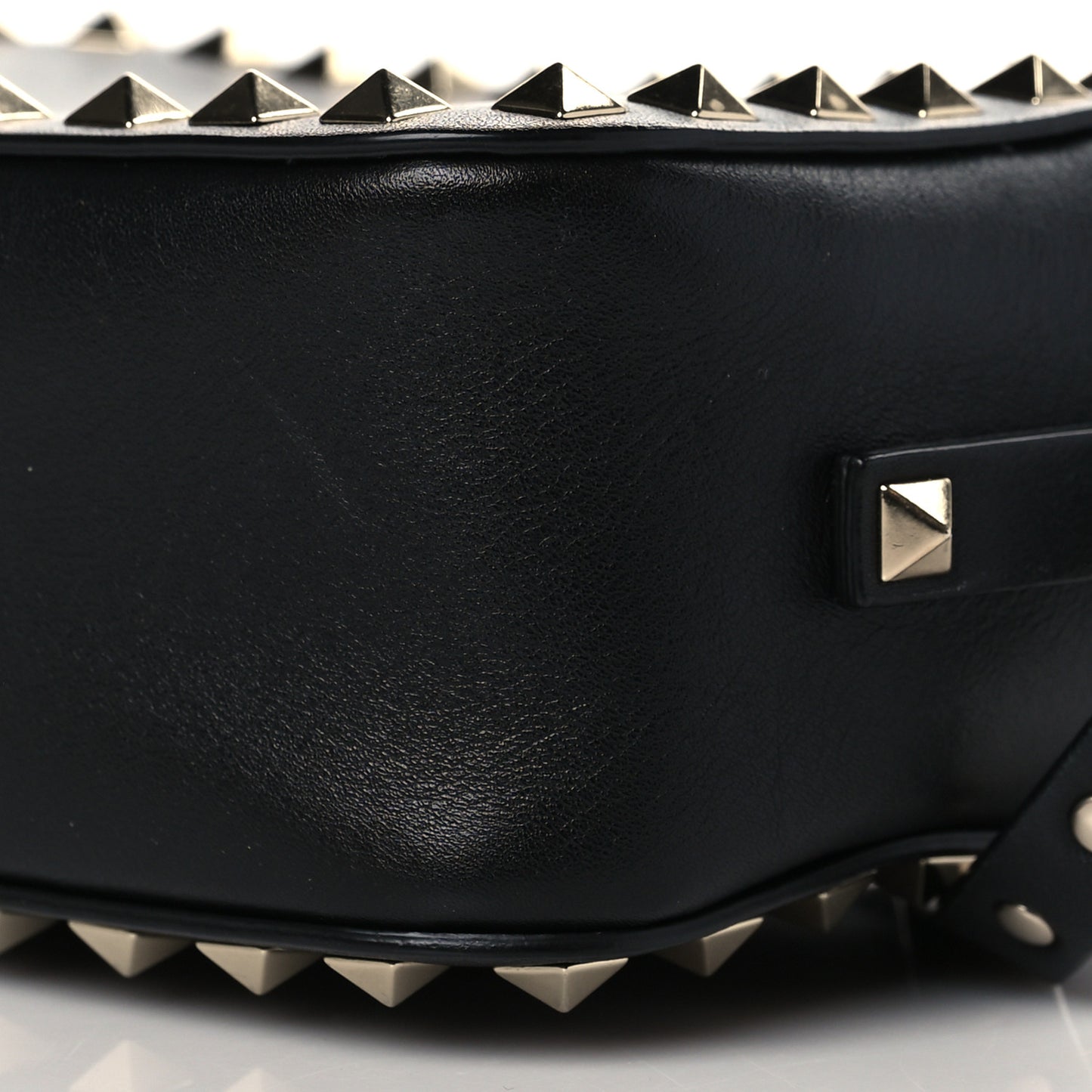Pebbled Calfskin Rockstud Camera Crossbody Bag Black
