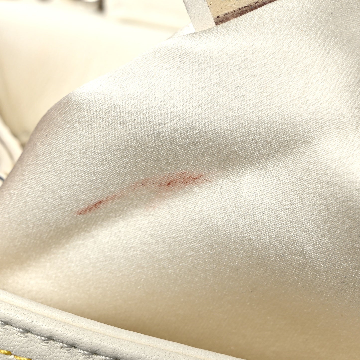 Calfskin Korean Garden Clutch With Chain White Multicolor