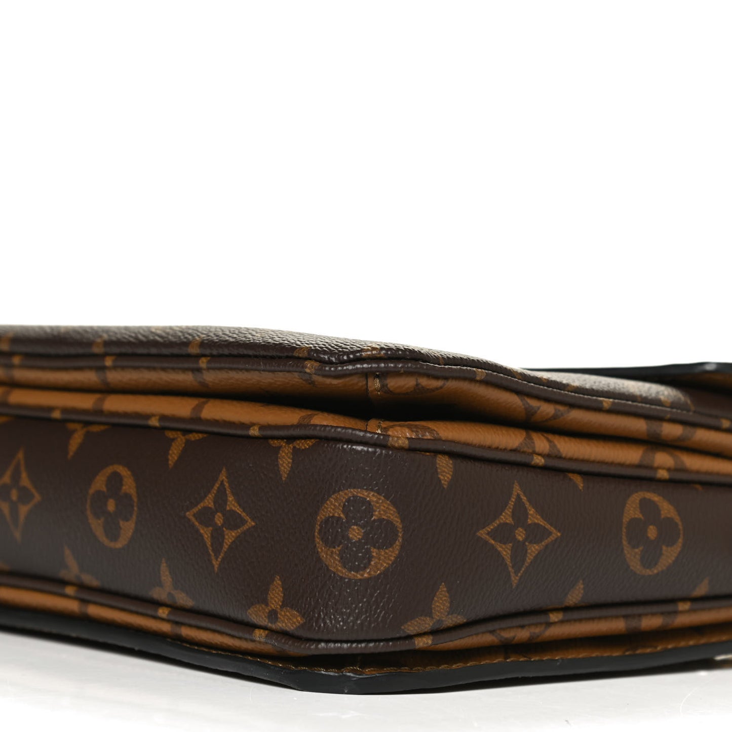Reverse Monogram Pochette Metis