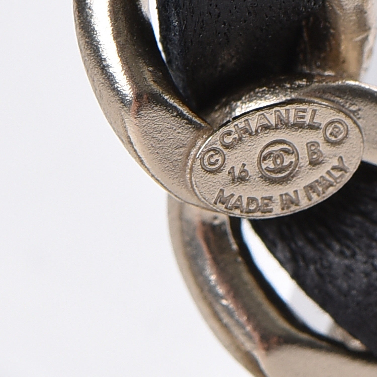 Chanel Lambskin Chain CC Brooch Black Gold 4 of 5